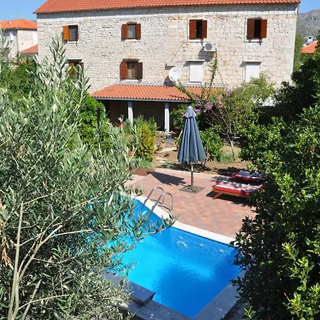 아파트 Donna 트로기르